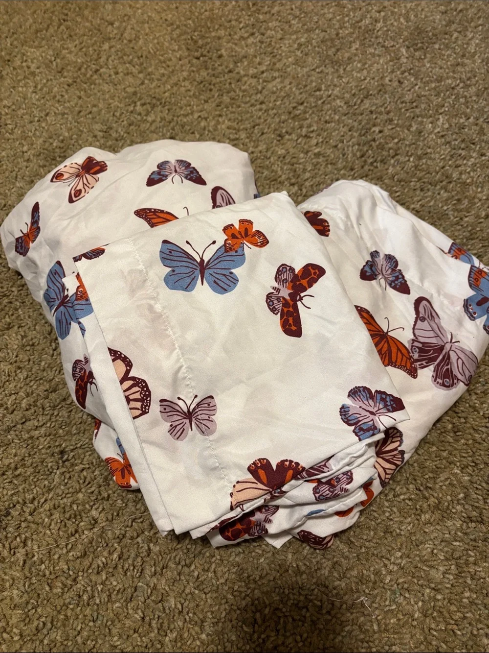 Room Essentials Twin XL White Sheet Set with Orange and Purple Butterfly Print